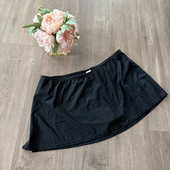 New Time & Tru Black Swim Skirt Bikini Bottoms - Picture 2 of 5
